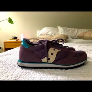Saucony Jazz purple sneakers
